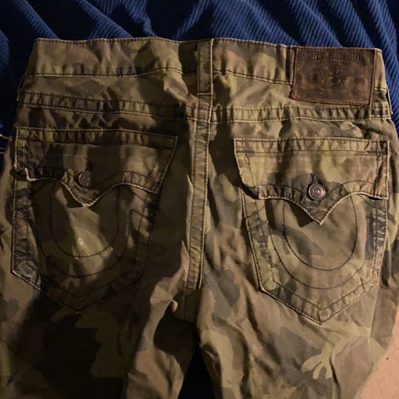 Stylish jean shorts - Picture 2 of 3
